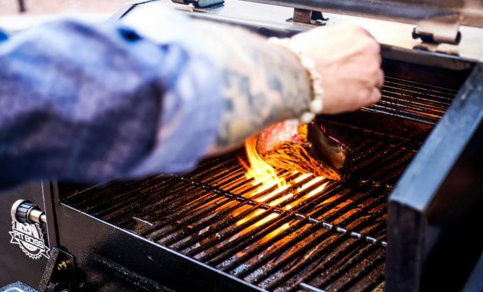 Boss Platinum KC Combo. Wi-Fi? and Bluetooth? Wood Pellet and Gas Grill