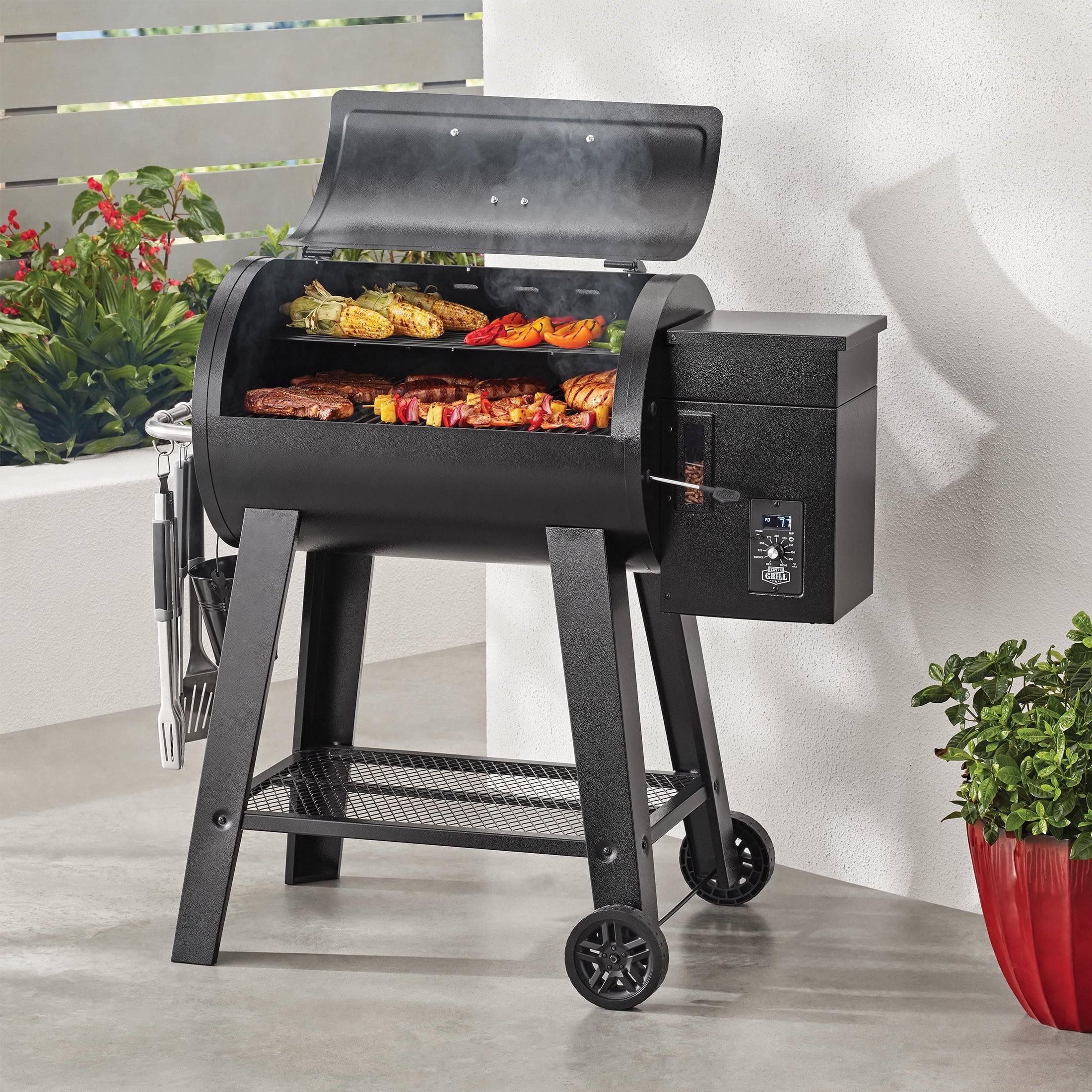 Grill 28 Pellet Grill in Black with 22lb Capacity Hopper