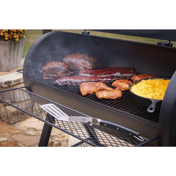Longhorn Offset Smoker in Black with 1.060 sq. in. Cooking Space